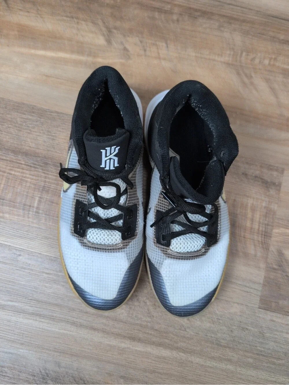 Men's Size  5.5 Youth - Nike Kyrie Flytrap 4 Black Cool Grey-White